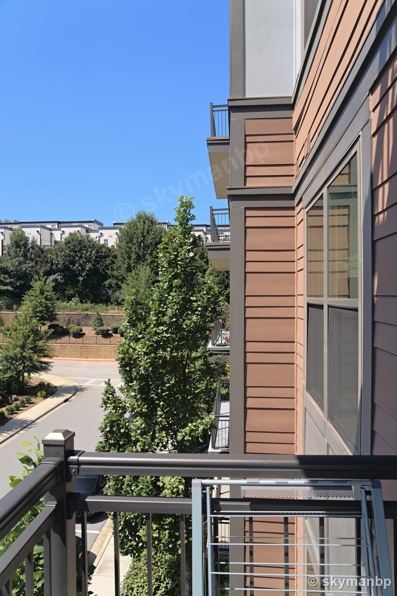 Sony α7R IVA ARW, balcony view: AI develop